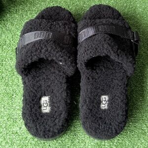 UGG Fluffita Platform Women’s Slides